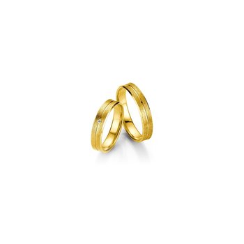 Wedding rings in 8ct Gold