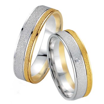 Wedding rings in 8ct Gold and