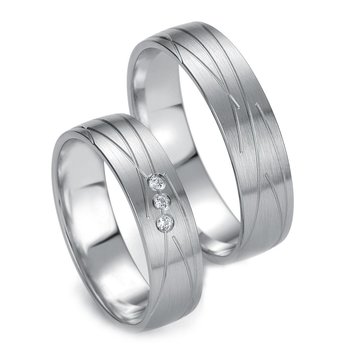 Wedding rings in 8ct