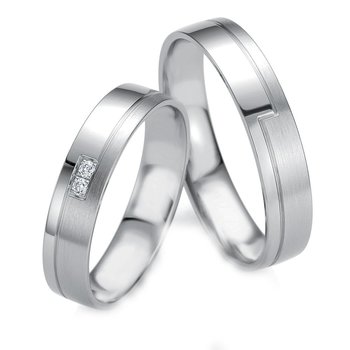 Wedding rings in 8ct