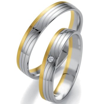 Wedding rings in 8ct Gold and