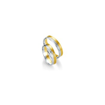 Wedding rings in 8ct Gold and