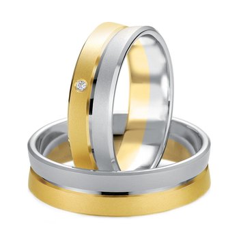 Wedding rings in 8ct Gold and