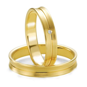 Wedding rings in 8ct Gold