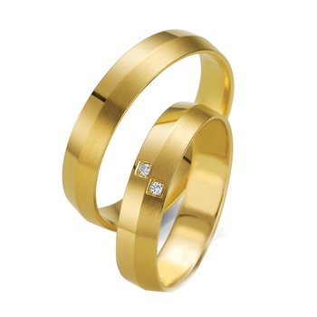 Wedding rings in 8ct Gold