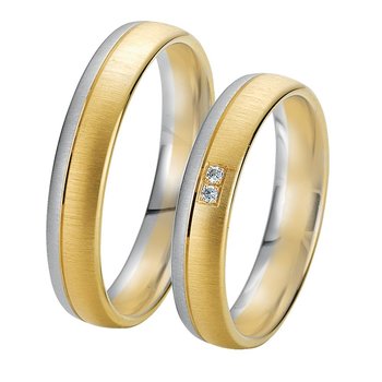 Wedding rings in 8ct Gold and