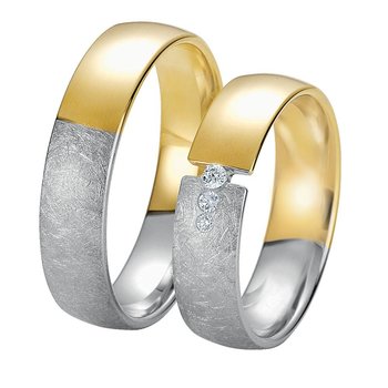 Wedding rings in 8ct Gold and