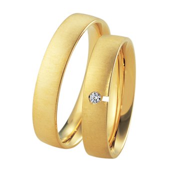 Wedding rings in 8ct Gold