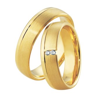 Wedding rings in 8ct Gold