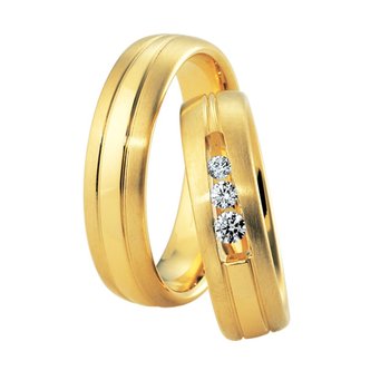 Wedding rings in 8ct Gold