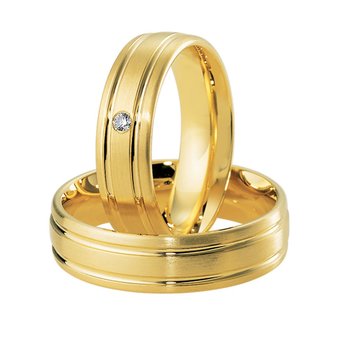 Wedding rings in 8ct Gold