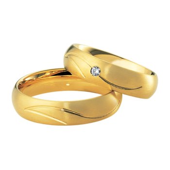 Wedding rings in 8ct Gold