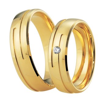 Wedding rings in 8ct Gold