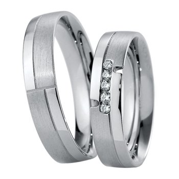 Wedding rings in 8ct