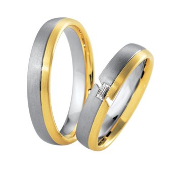 Wedding rings in 8ct Gold and