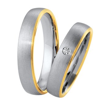 Wedding rings in 8ct Gold and