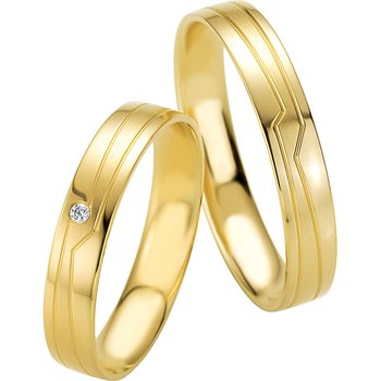 Wedding rings in 8ct Gold