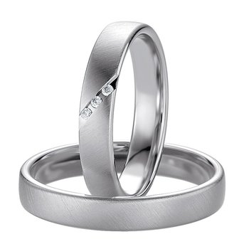 Wedding rings in 8ct White