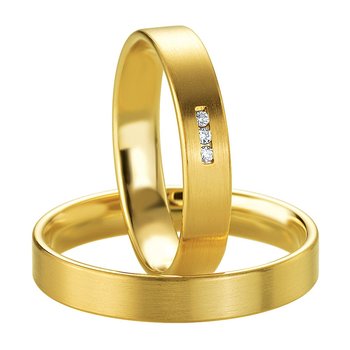 Wedding rings in 8ct Gold