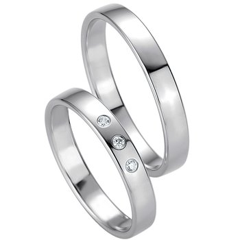 Wedding rings in 8ct