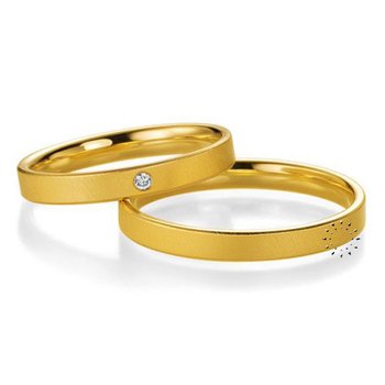 Wedding rings in 8ct Gold