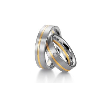 Wedding rings in 8ct Gold and