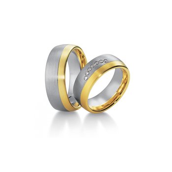 Wedding rings in 8ct Gold and