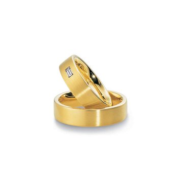 Wedding rings in 8ct Gold