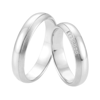 Wedding Rings in 8ct White