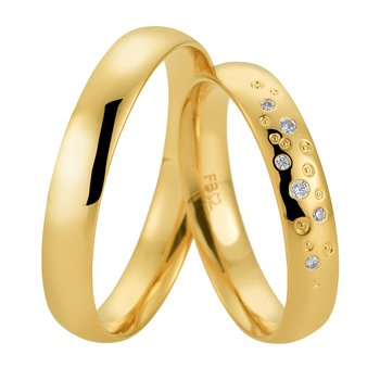 Wedding Rings in 8ct Gold