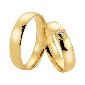 Wedding Rings in 8ct Gold