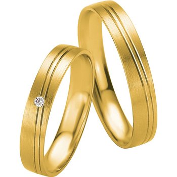 Wedding rings in 8ct Gold