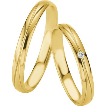 Wedding rings in 8ct Gold