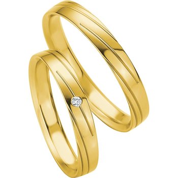 Wedding rings in 8ct Gold