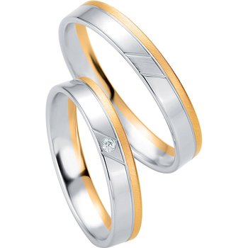 Wedding rings in 8ct Gold and