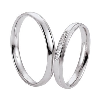 Wedding rings in 8ct White