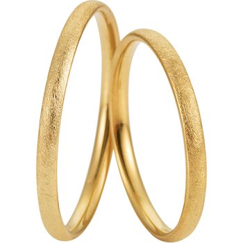 Wedding rings in 8ct Gold